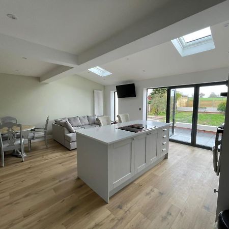 Newly Renovated 3 Bed Property - Countryside Views Dunstall Экстерьер фото
