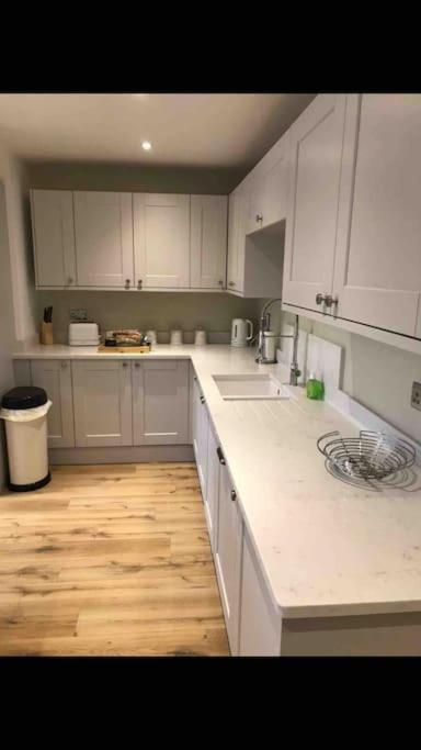 Newly Renovated 3 Bed Property - Countryside Views Dunstall Экстерьер фото