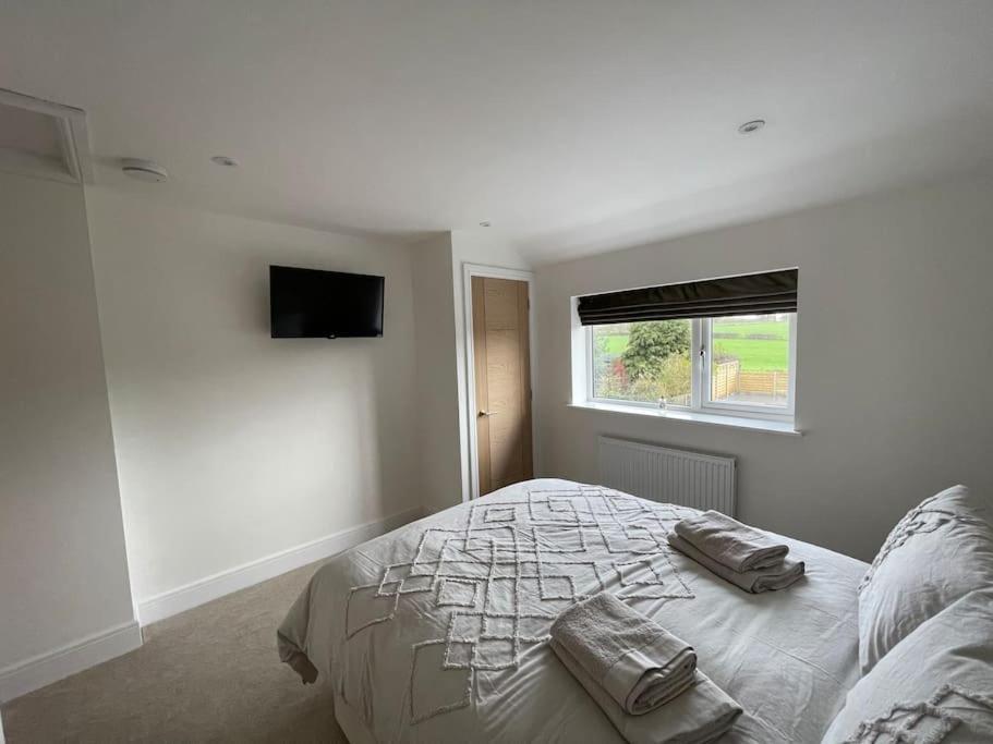Newly Renovated 3 Bed Property - Countryside Views Dunstall Экстерьер фото