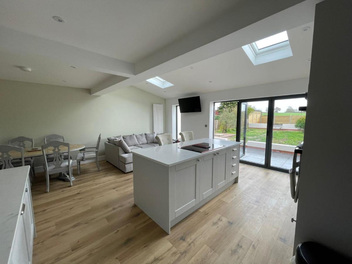 Newly Renovated 3 Bed Property - Countryside Views Dunstall Экстерьер фото