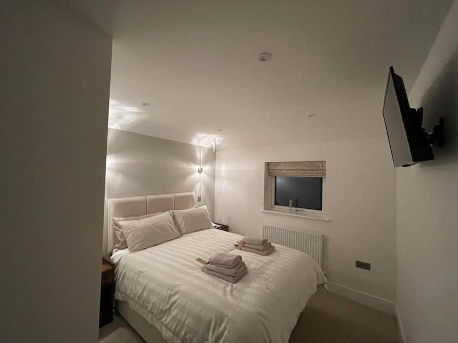 Newly Renovated 3 Bed Property - Countryside Views Dunstall Экстерьер фото